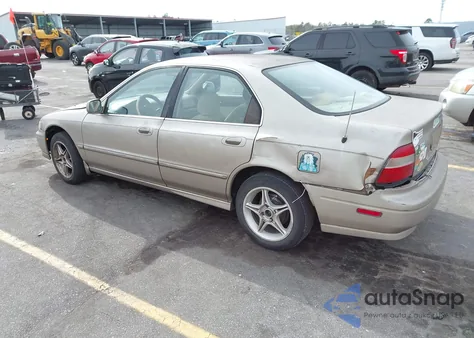 1996 Honda Accord Lx/Ex z USA, uszkodzony, nr VIN 1HGCD5537TA088949